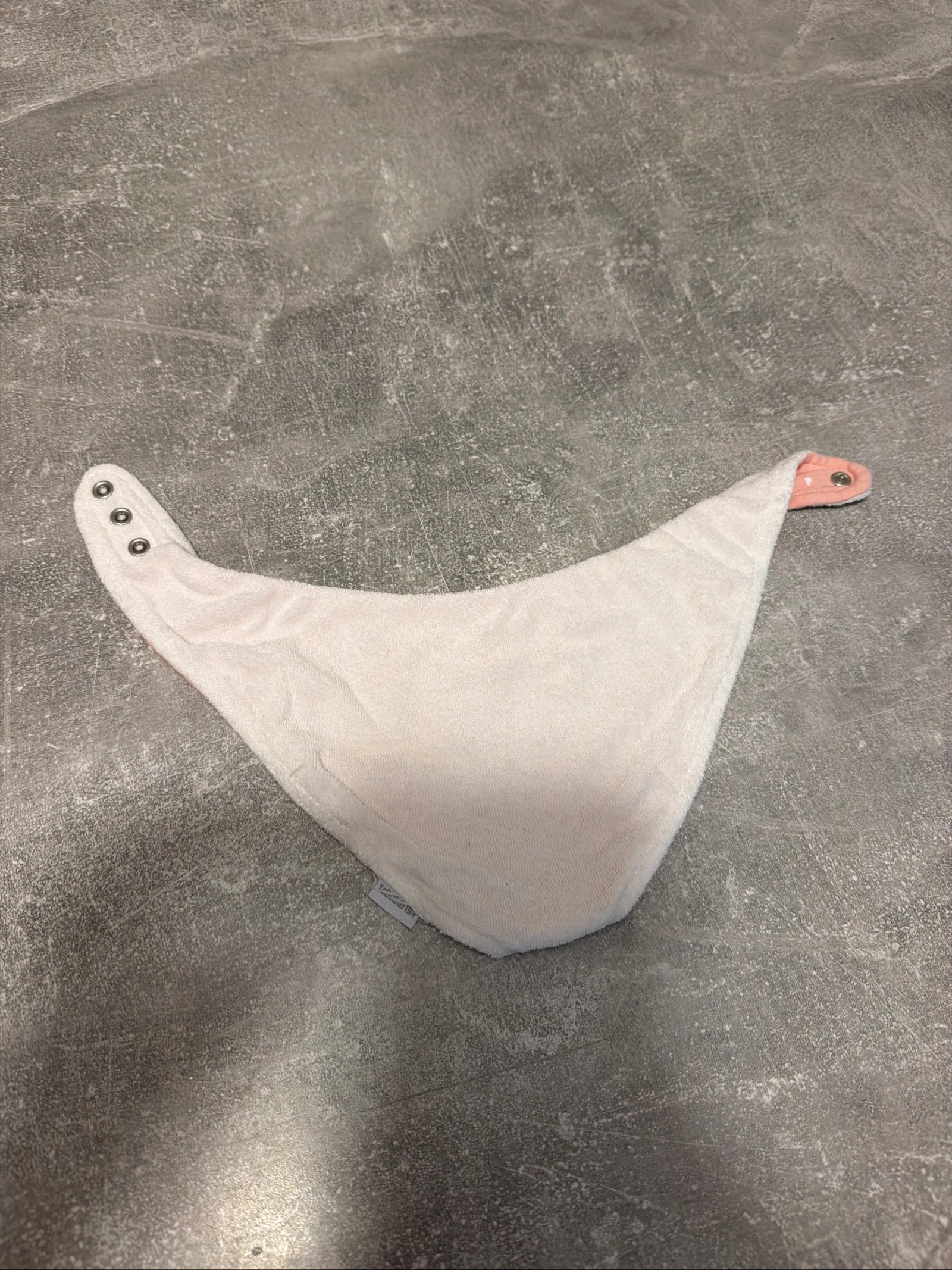 White heart pink bib vertbaudet very good condition – photo 3